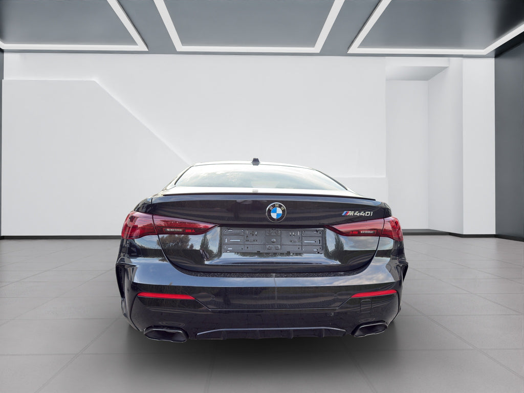 BMW M440i Coupe